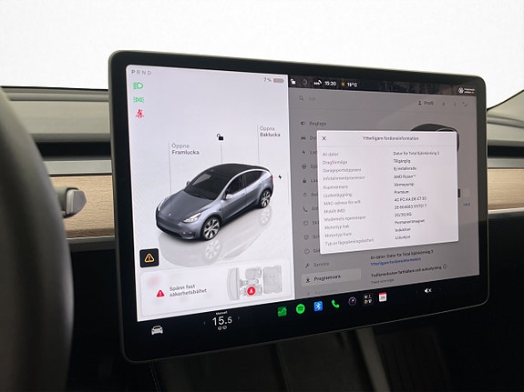 Tesla Model Y 22 of 30