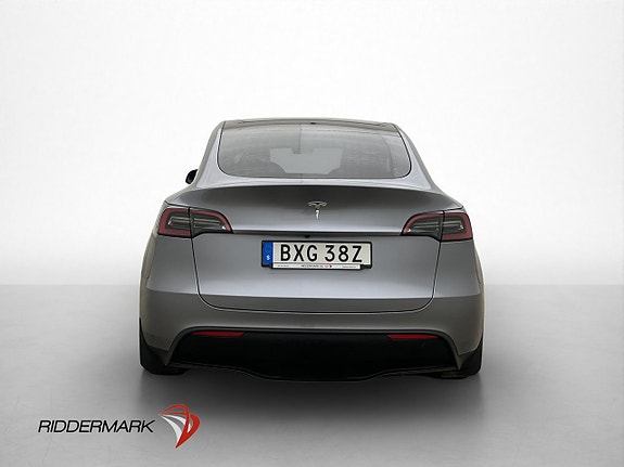 Tesla Model Y 6 of 30