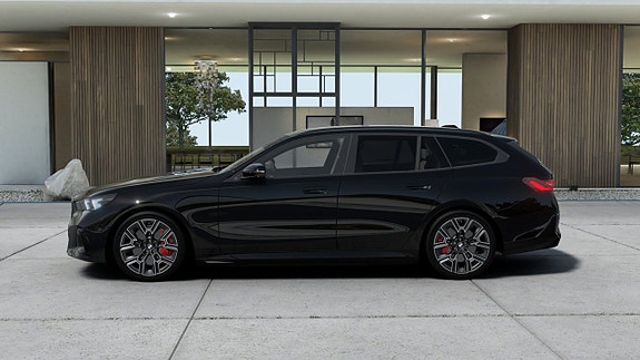 BMW i5 4 of 13