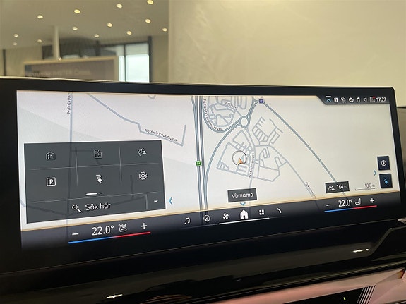 BMW i5 16 of 18