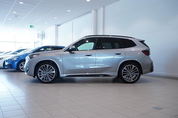 BMW X1 4 of 15
