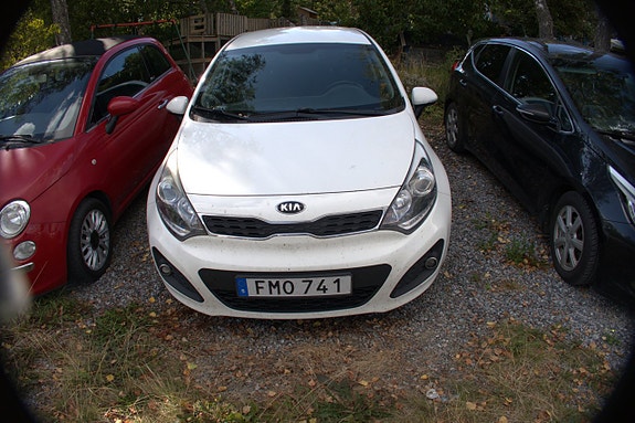 Kia Rio 3 of 7