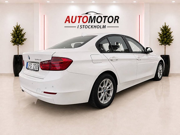 BMW 320d 5 of 13