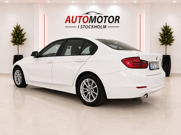 BMW 320d 4 of 13
