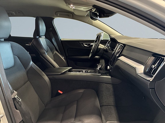 Volvo V60 9 of 20