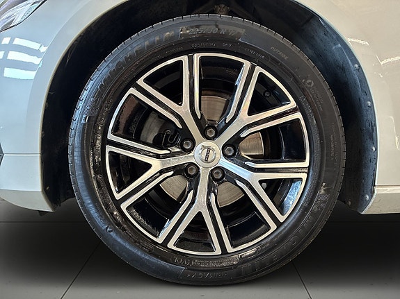 Volvo V60 14 of 20