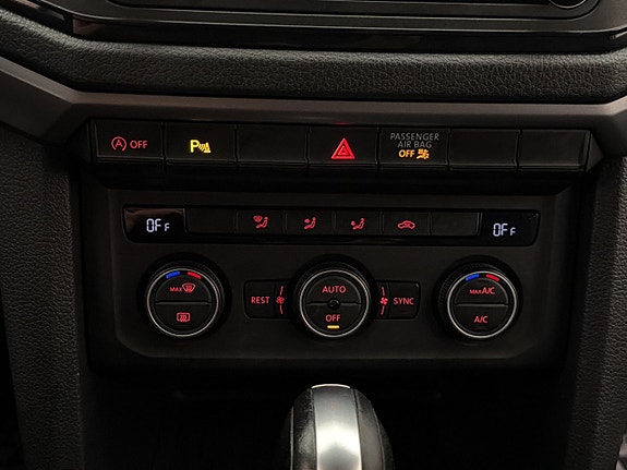 Volkswagen Amarok 25 of 30