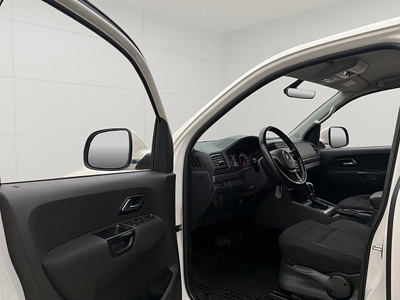 Volkswagen Amarok 15 of 30