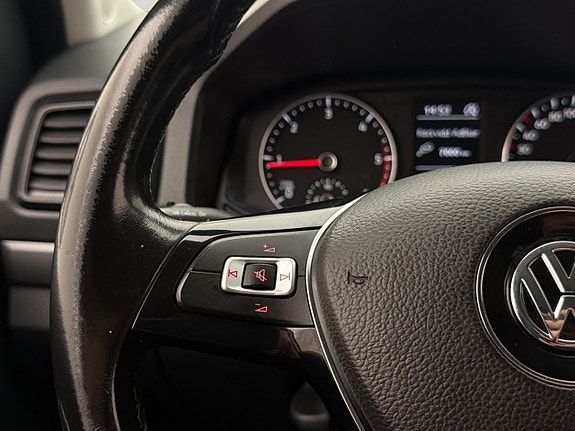 Volkswagen Amarok 20 of 30