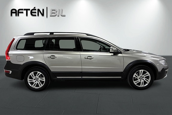 Volvo XC70 10 of 28