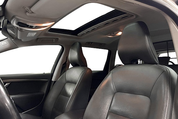 Volvo XC70 20 of 28