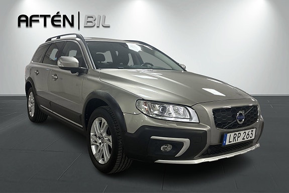 Volvo XC70 4 of 28