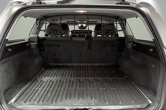 Volvo XC70 18 of 28