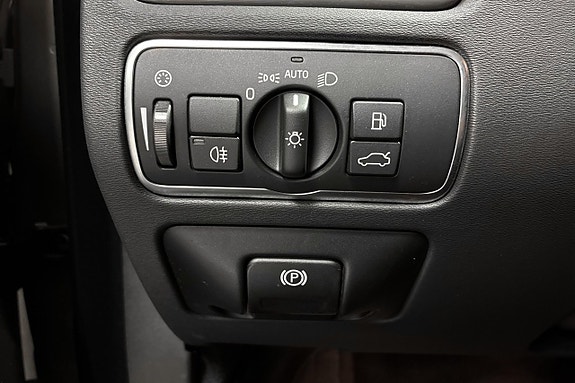 Volvo XC70 27 of 28