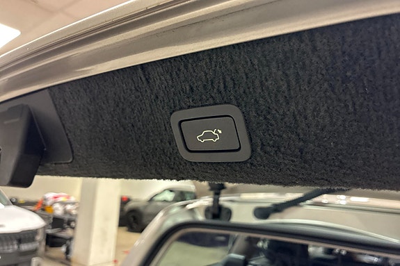 Volvo XC70 22 of 28