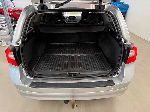 Volvo V70 8 of 26