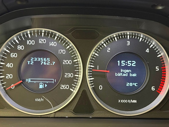 Volvo V70 24 of 26