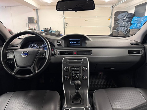 Volvo V70 18 of 26