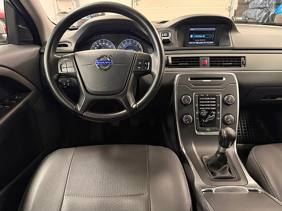 Volvo V70 19 of 26