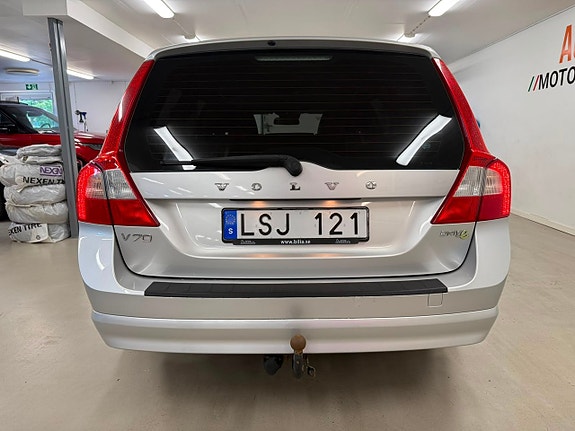 Volvo V70 7 of 26