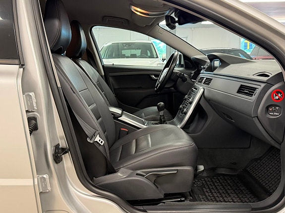 Volvo V70 17 of 26
