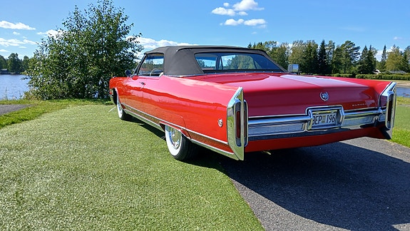 Cadillac Eldorado 3 of 8