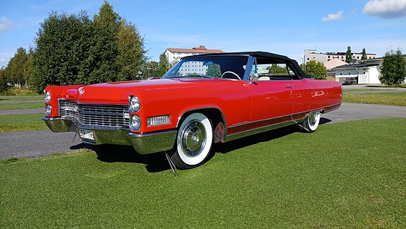 Cadillac Eldorado 2 of 8