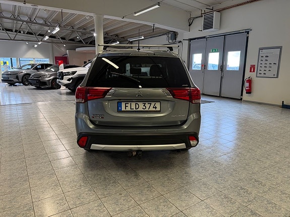 Mitsubishi Outlander 6 of 12