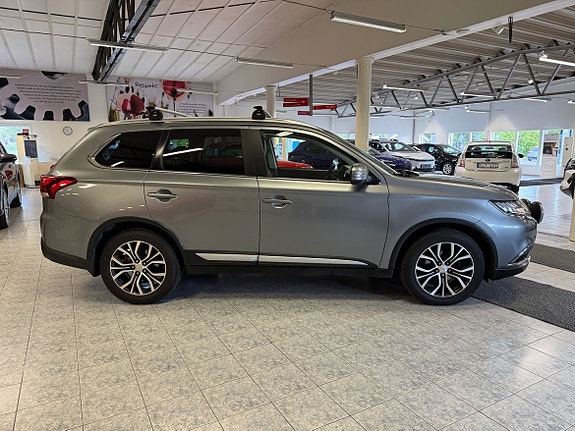 Mitsubishi Outlander 4 of 12