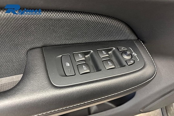 Volvo V60 17 of 27