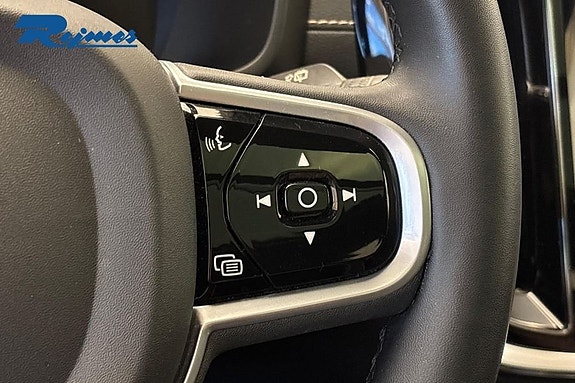 Volvo V60 11 of 27