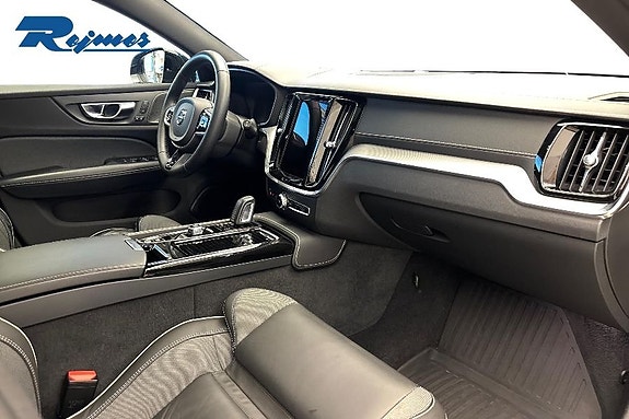 Volvo V60 6 of 27