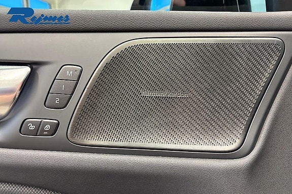 Volvo V60 18 of 27