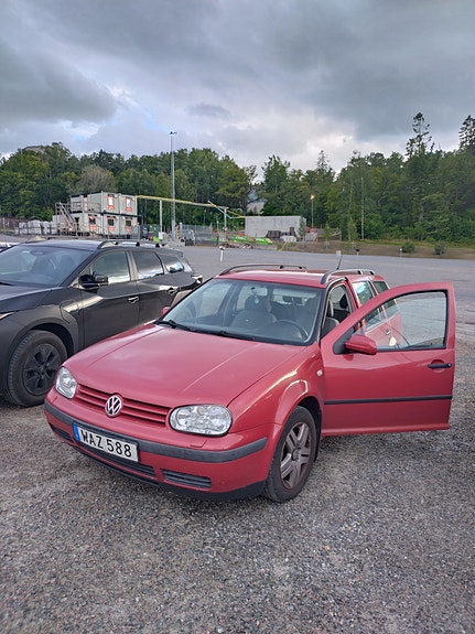 Volkswagen Golf IV 4 of 4