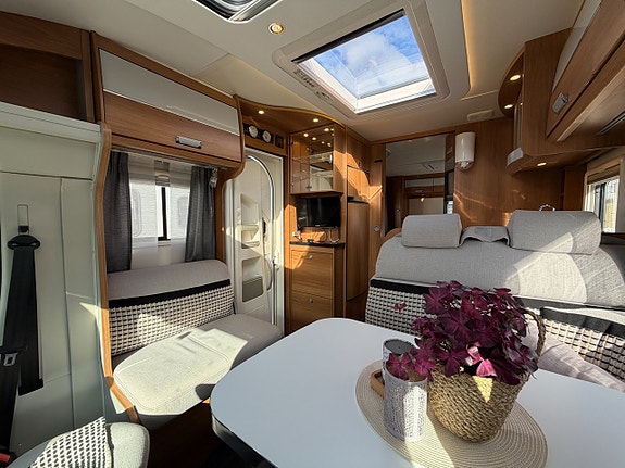Dethleffs Esprit T 7150 DBM - Queenbed - AC - Solcell - 10 of 17