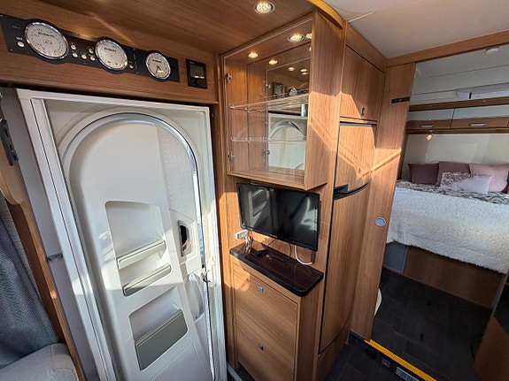 Dethleffs Esprit T 7150 DBM - Queenbed - AC - Solcell - 11 of 17