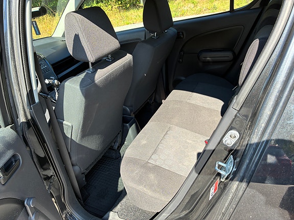 Suzuki Splash 7 of 12