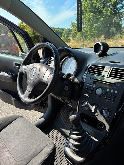 Suzuki Splash 11 of 12