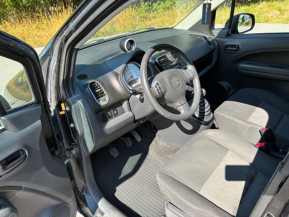 Suzuki Splash 8 of 12