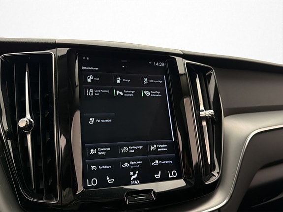 Volvo XC60 21 of 30