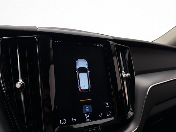 Volvo XC60 23 of 30