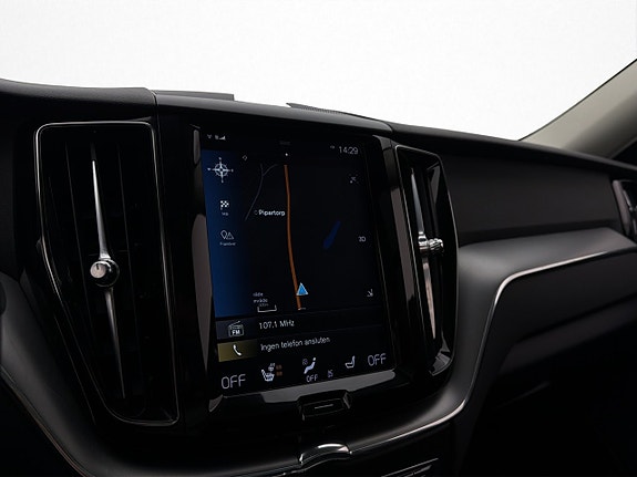 Volvo XC60 15 of 30