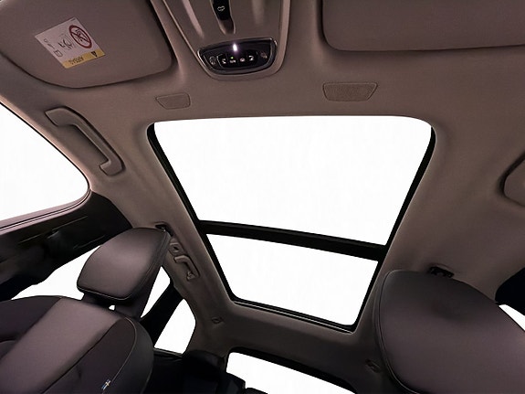 Volvo XC60 13 of 30