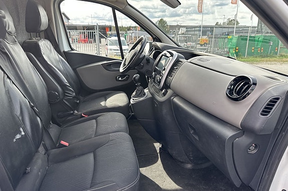 Renault Trafic 15 of 25