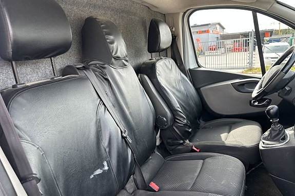 Renault Trafic 16 of 25