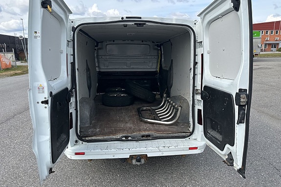 Renault Trafic 12 of 25