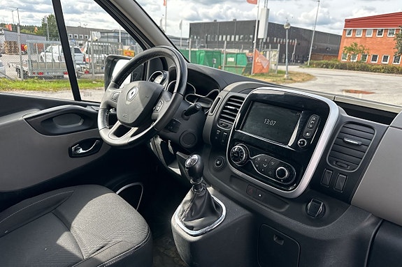 Renault Trafic 17 of 25