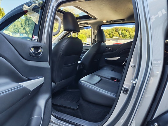 Nissan Navara 18 of 30