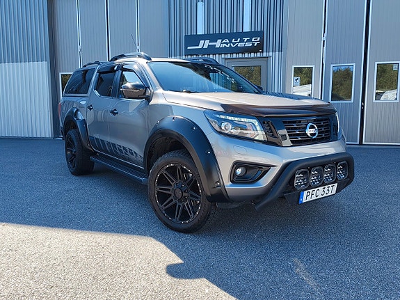 Nissan Navara 2 of 30