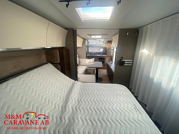 Adria ALPINA 663 HT Queenbed 7 of 7
